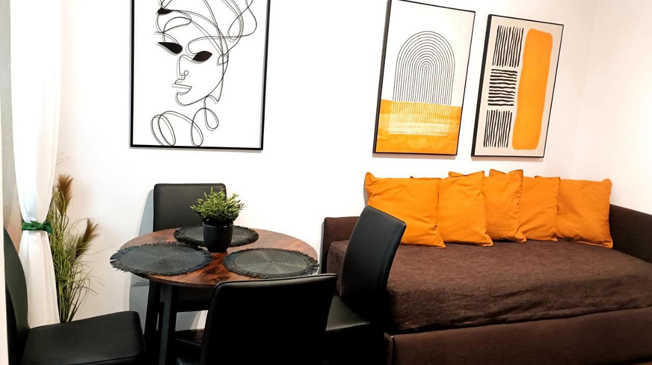 Suite Mirella Napoli Esterno foto