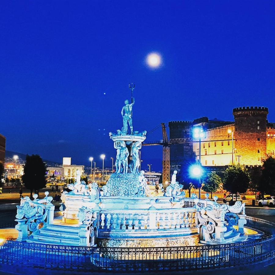 Suite Mirella Napoli Esterno foto